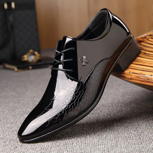 Glänzende Anzugschuhe Formeller Schnürstil Herren Winter