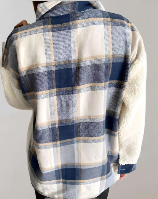 Karierter Wintermantel mit Praktischen Brusttaschen für Frauen