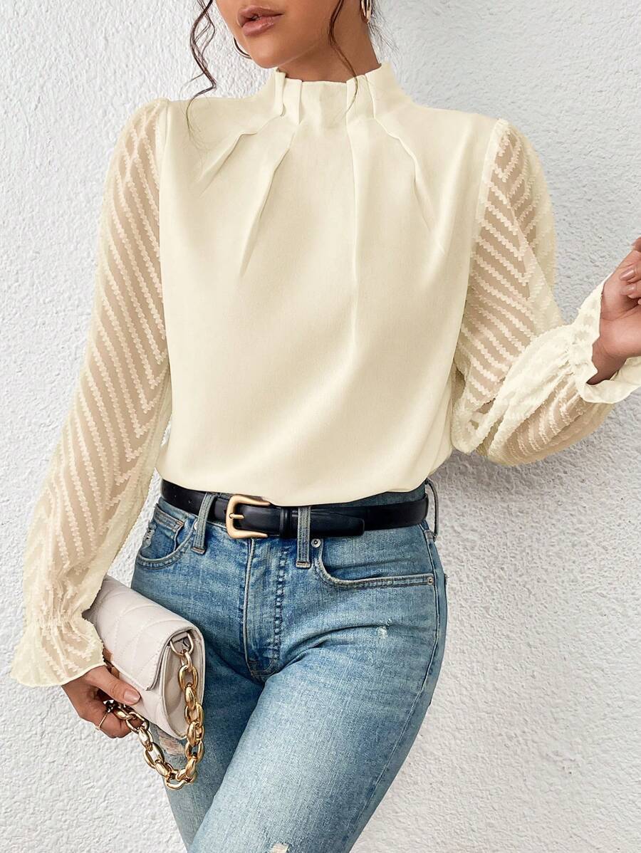 Elegantes Oberteil mit Taillierter Passform und Feinen Details für Frauen