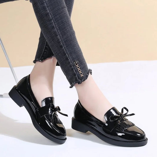 Klassische Leder-Loafers mit Quasten-Detail für Frauen